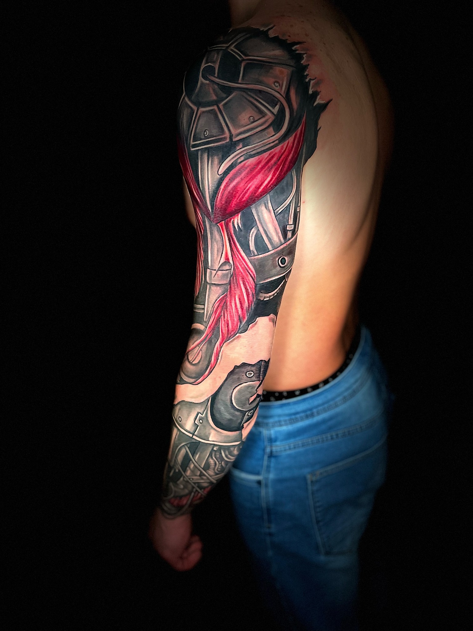 Tatuaż biomechanika – rękaw w kolorze – Patryk – Terra Tattoo Kraków