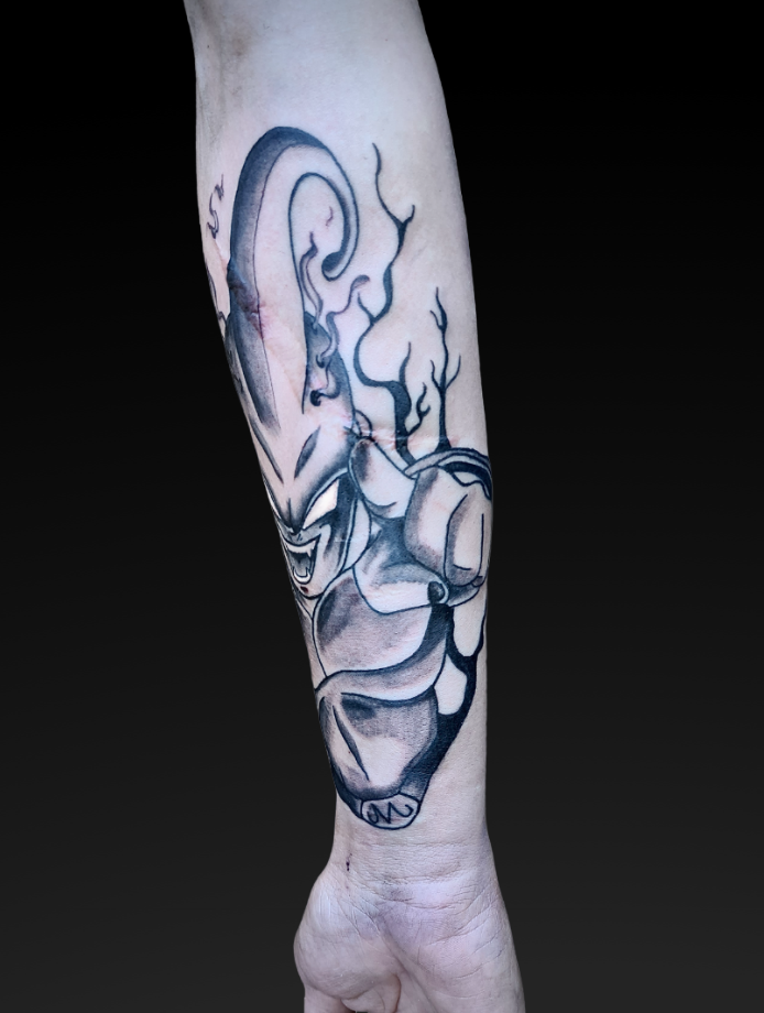 Tatuaż anime shounen – Patryk – Terra Tattoo Kraków