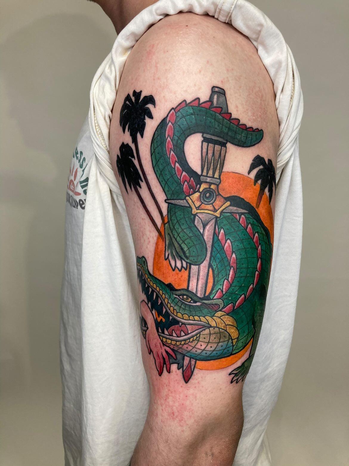 Tatuaż old school krokodyl – klasyczny tatuaż tradycyjny – Kraków