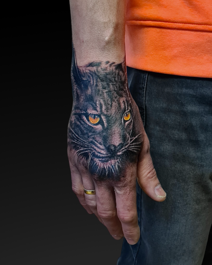 Tatuaż realistyczny ryś – Patryk – Terra Tattoo Kraków