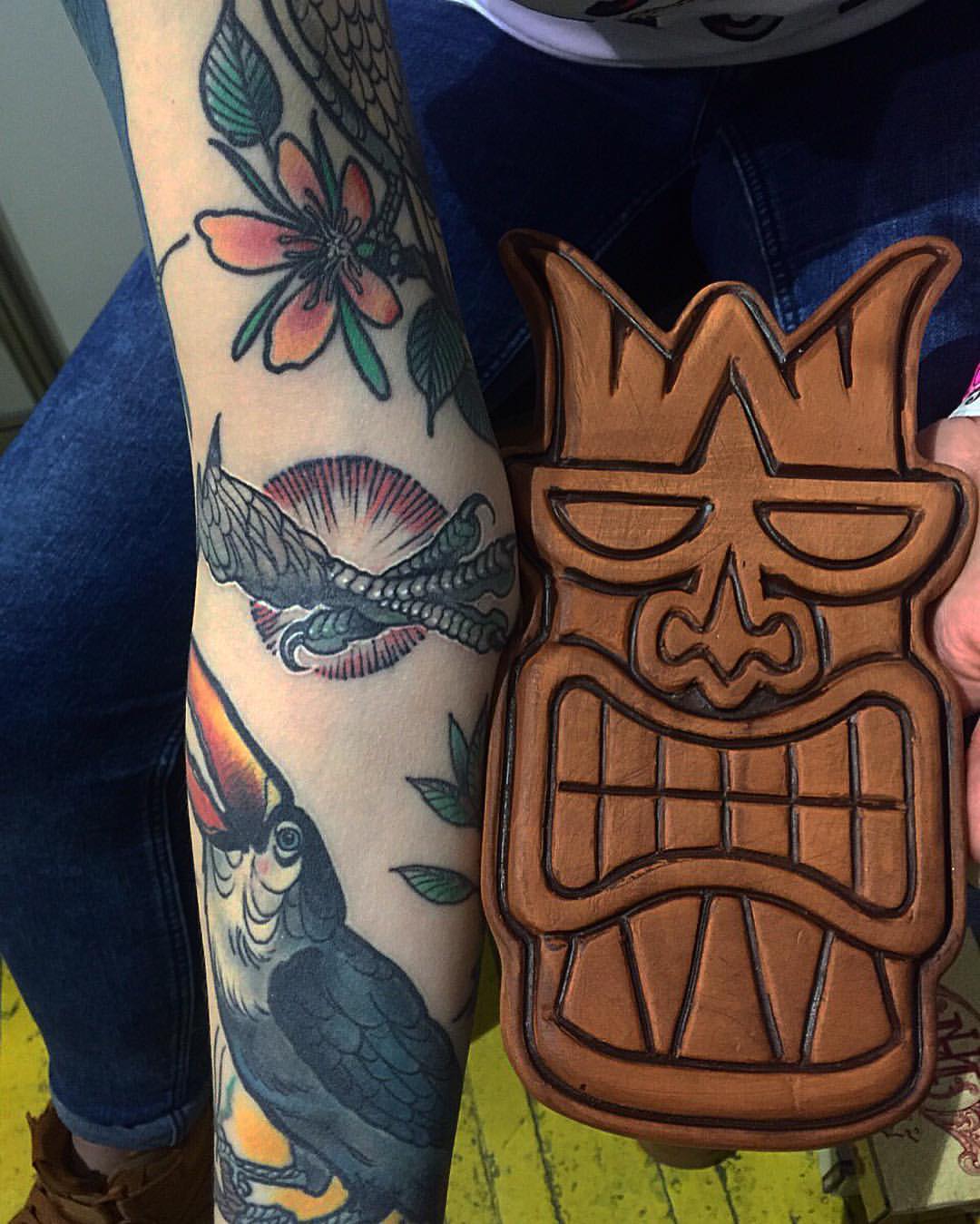 Tatuaż old school szpony orła – mocny motyw tradycyjny – Kraków